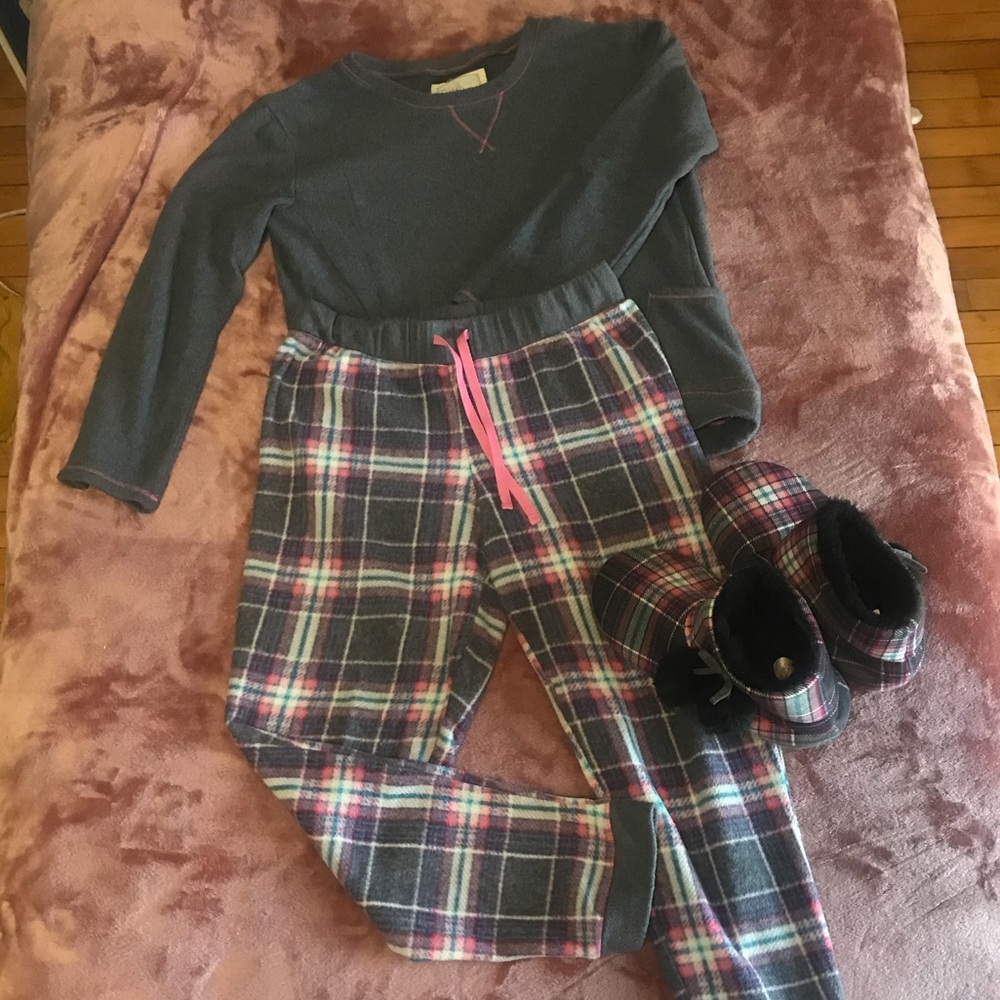 Pink and Gray Pajama set with matching slippers